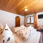 Guest house Fruehstueckspension Gweil 3*