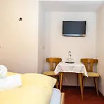 Fruehstueckspension Gweil Guest house 3*