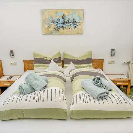 Pensionat Fruehstueckspension Gweil 3*