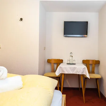 Fruehstueckspension Gweil Pensionat 3*